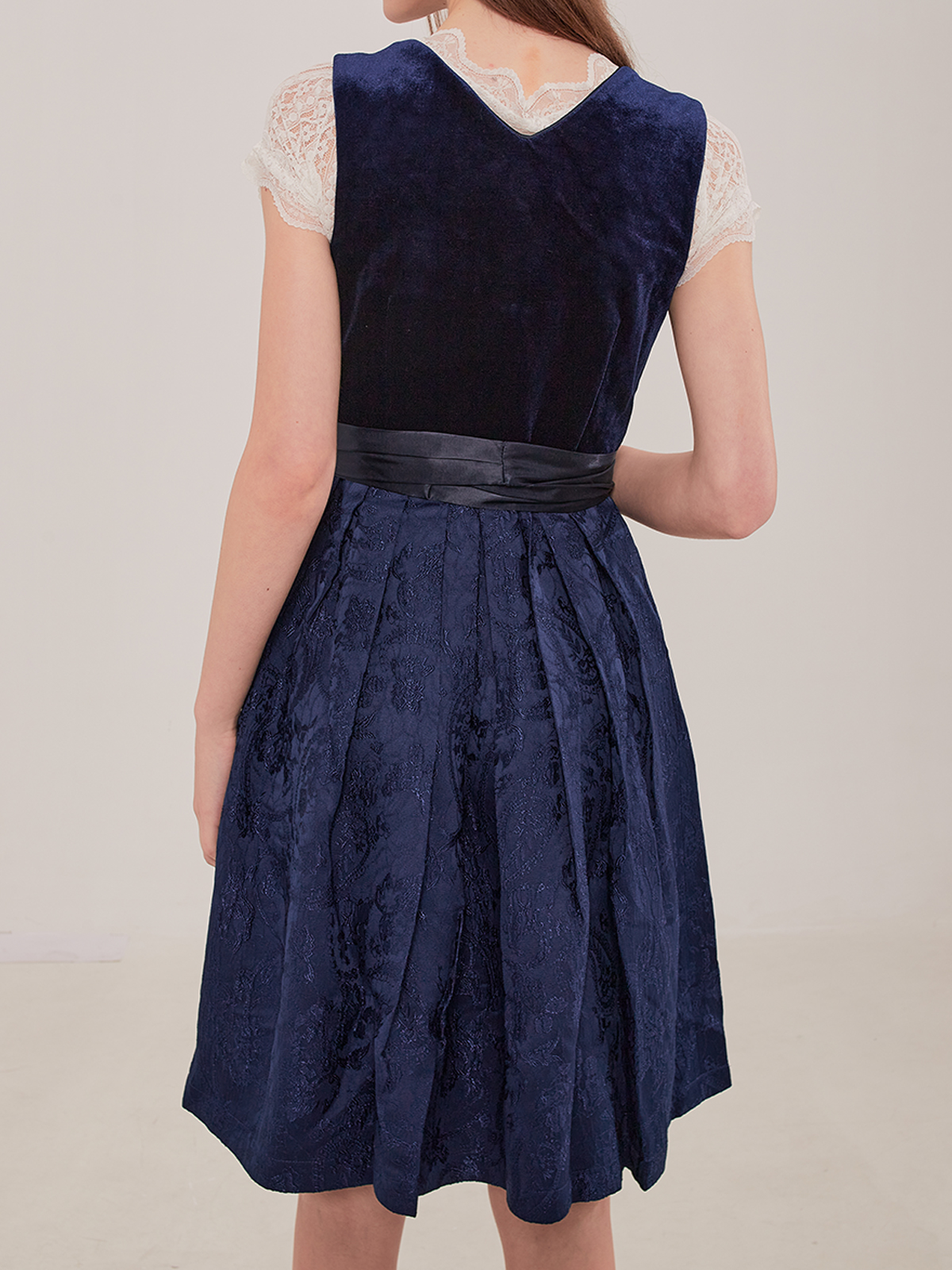 Dirndl in Blau – perfekt für festliche Anlässe