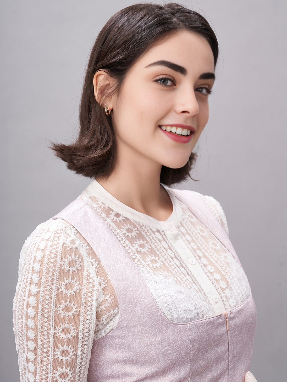 Modernes Dirndl in grün-lila