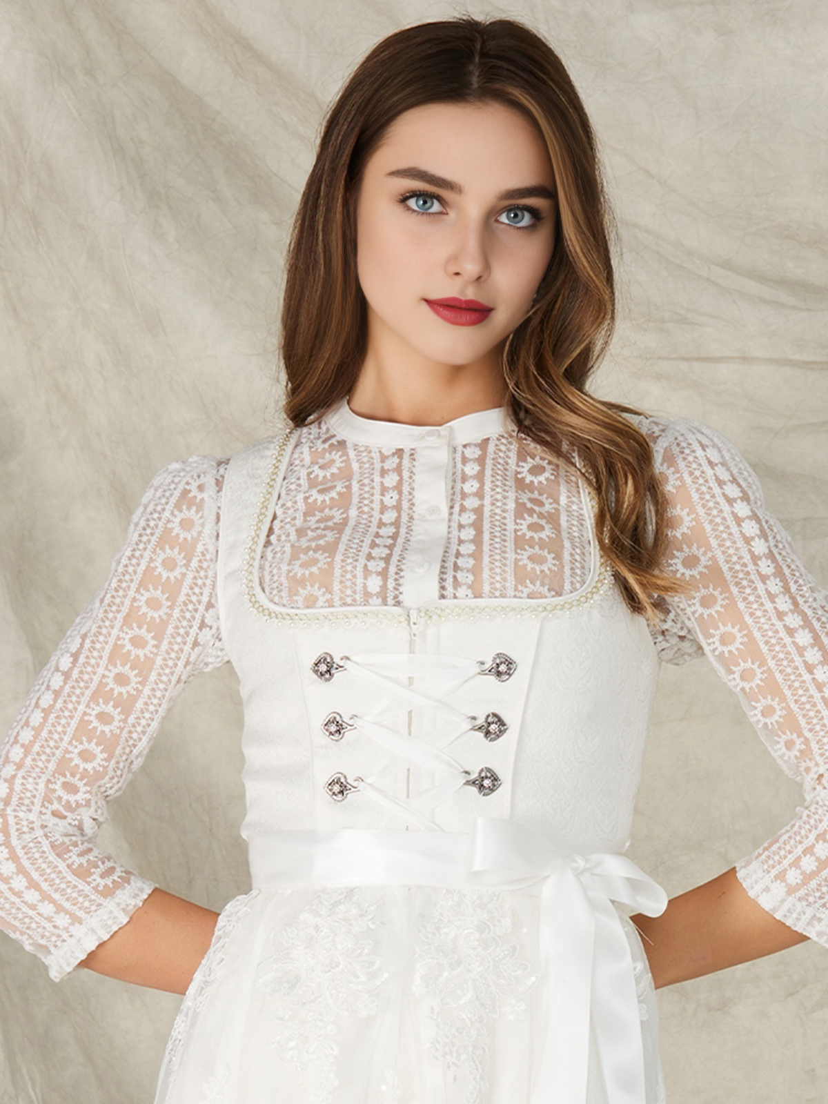 Modernes dunkelrot Dirndl im urbanen Look