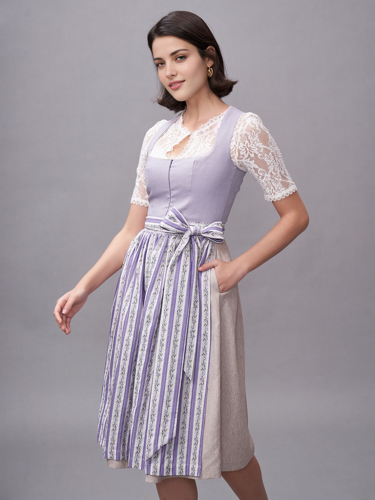 Modernes Dirndl in Lila