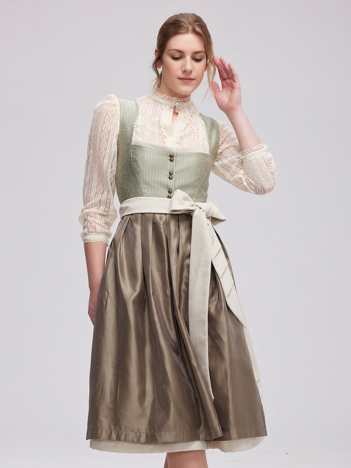Dirndl in Grün – stilvoll und günstig